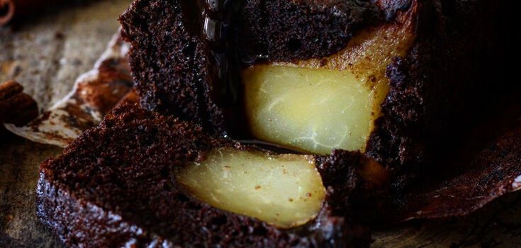 What a delicious dessert to make with pears: chocolate is needed