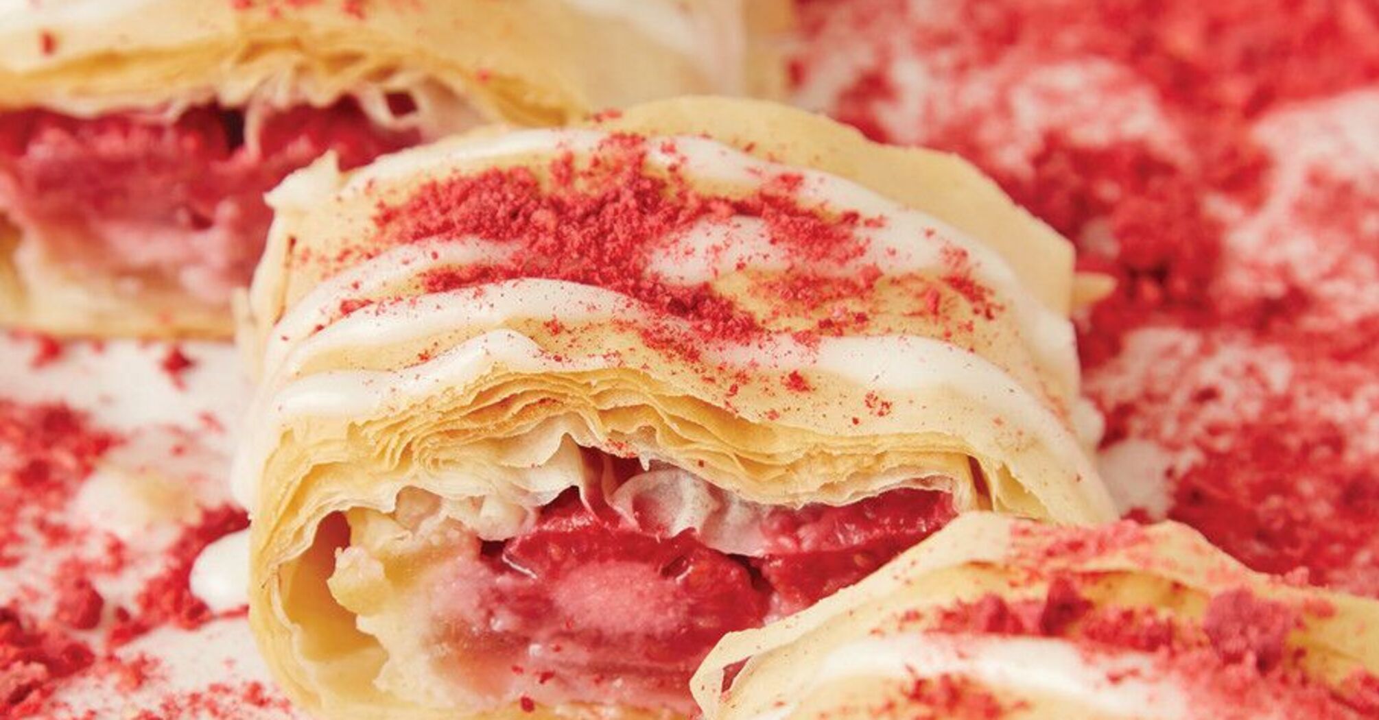 Croatian raspberry pie: how to make seasonal pastries in a hurry