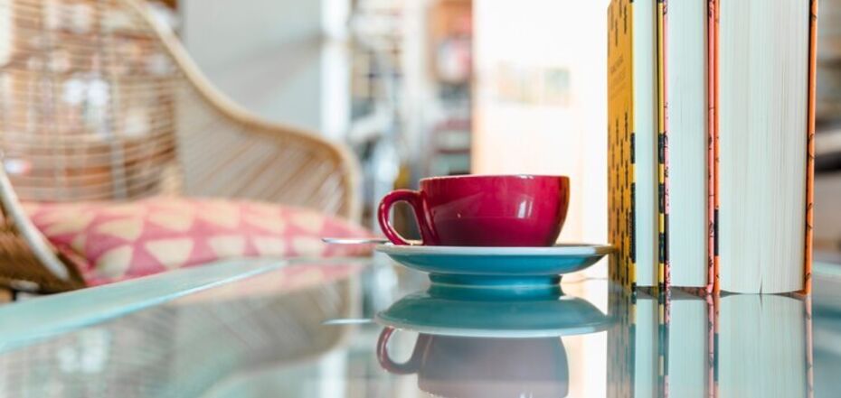 Чому не варто обирати скляні столи
