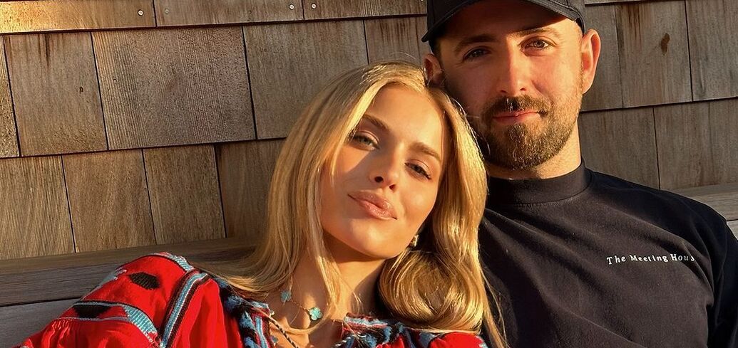 Rotaru's granddaughter in a luxurious embroidered shirt showed the face of her billionaire lover. Photo