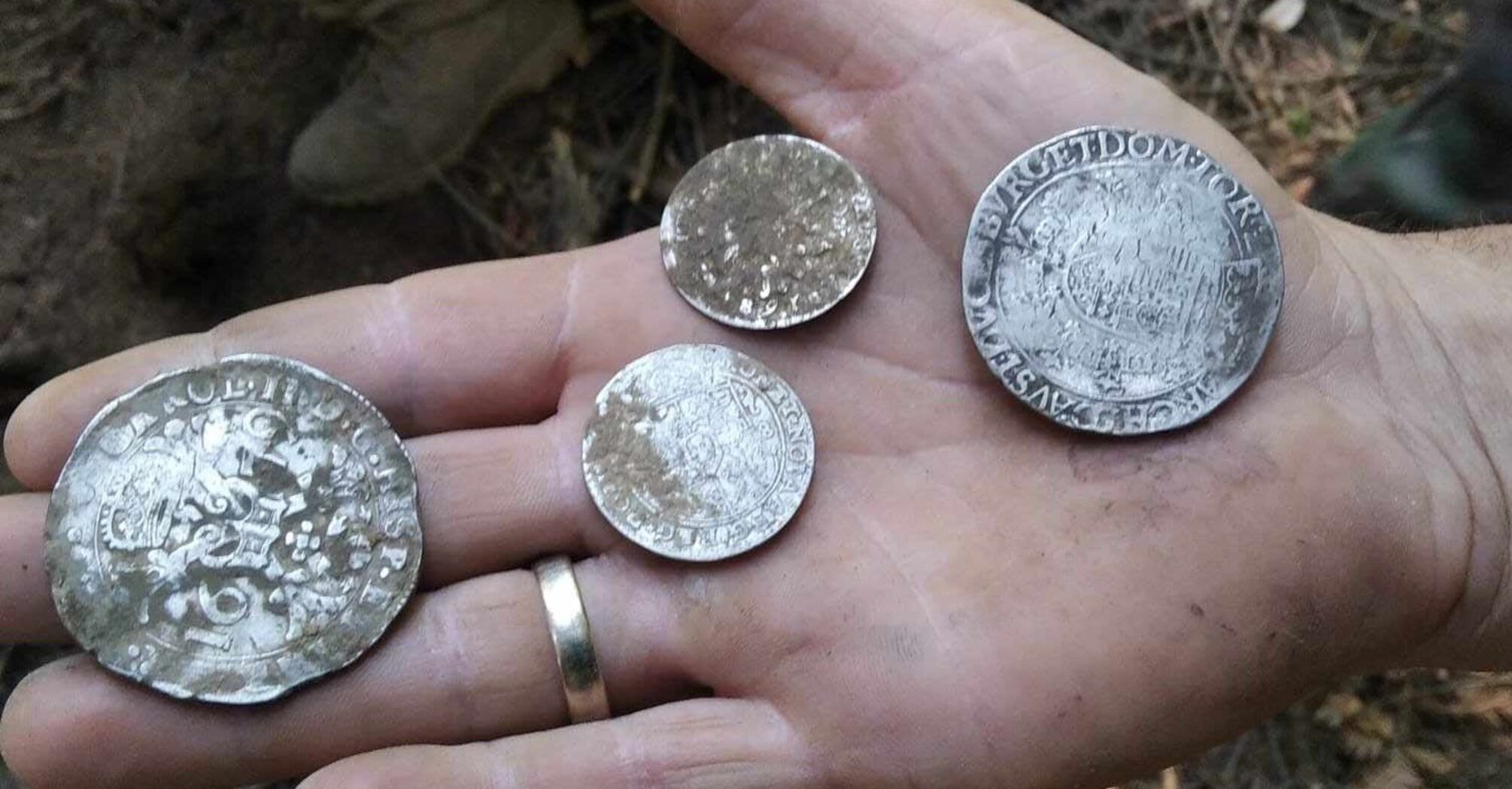 The legend of 300 years ago has been confirmed! A cache of coins of a famous swindler found in the mountains of Poland