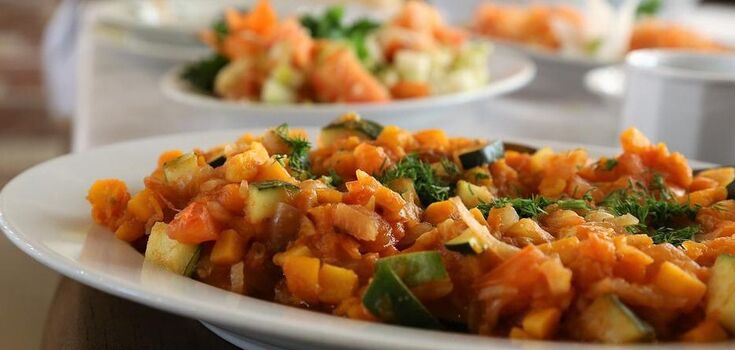 Stewed vegetables that are better than stew: what to add