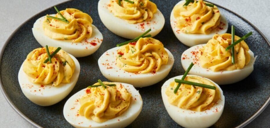 Stuffed eggs