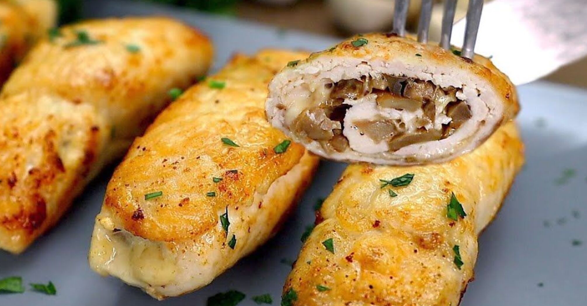 Tastier than chops: how to cook juicy chicken rolls in the oven