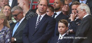 Książę William i książę George pojawili się publicznie w niemal identycznych stylizacjach: 10-latek nazwany mini kopią taty