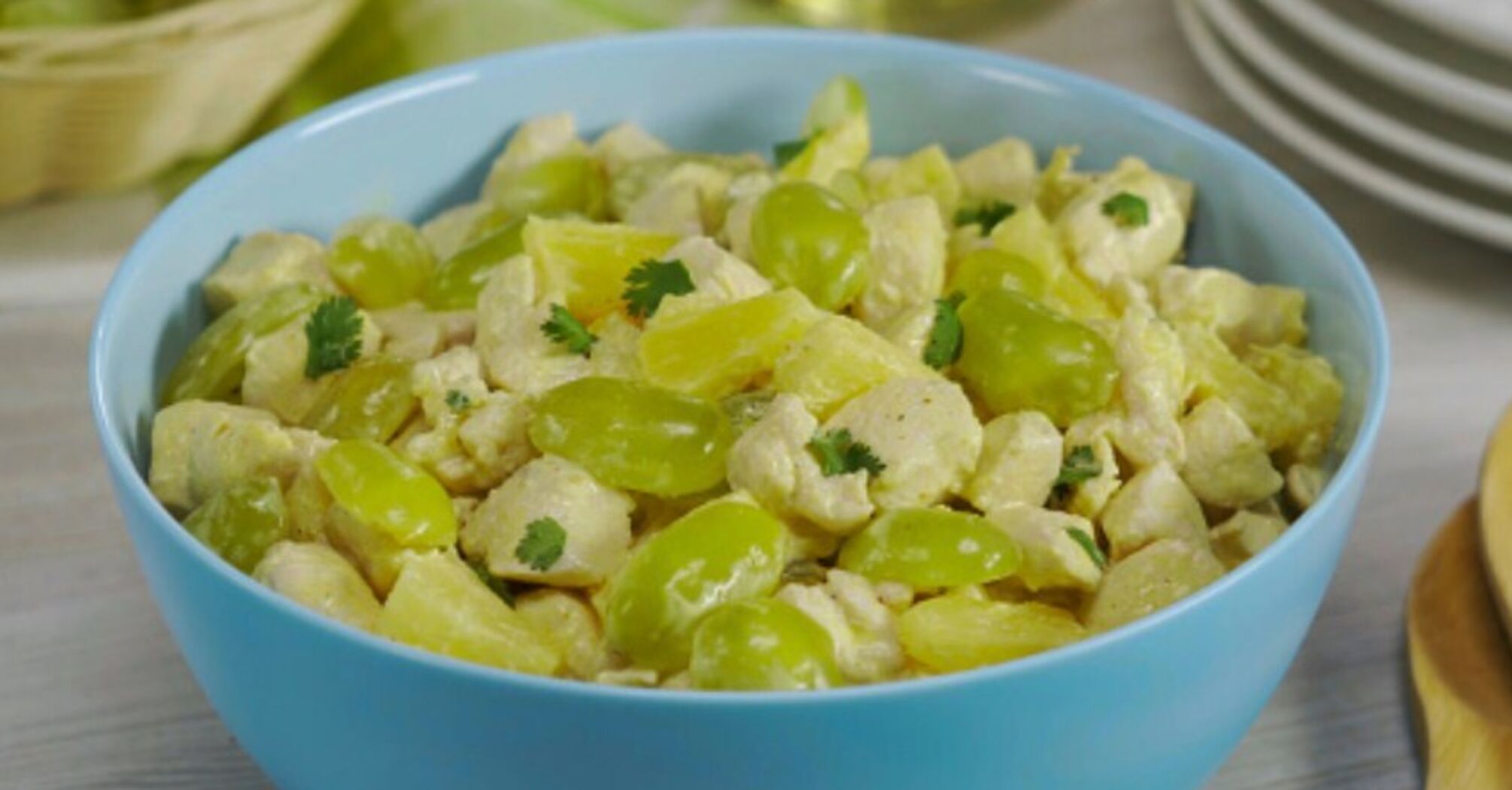 Grape salad in a new way: what to add