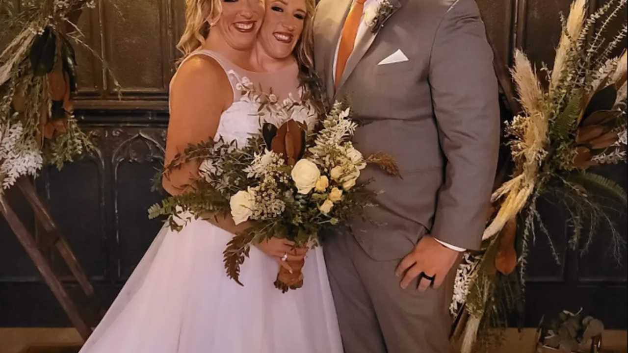 The world's most famous Siamese twins Abigail and Brittany Hensel showed rare photos from their wedding