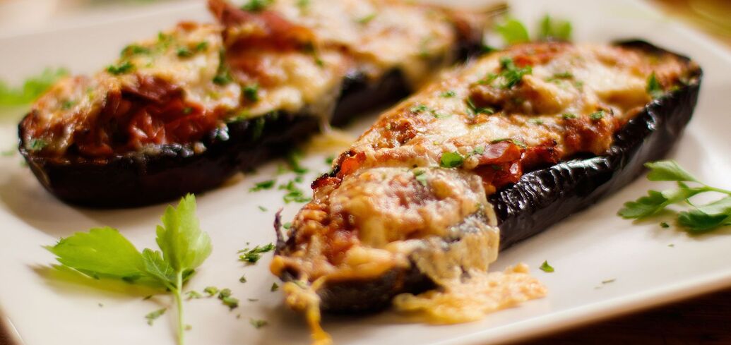 Tastier than meat: eggplant with cheese and tomatoes in French