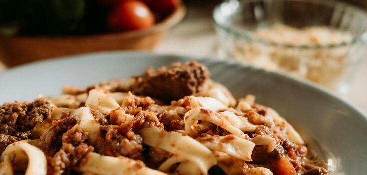 Pasta with beef and mushrooms: a quick dish with perfect flavor