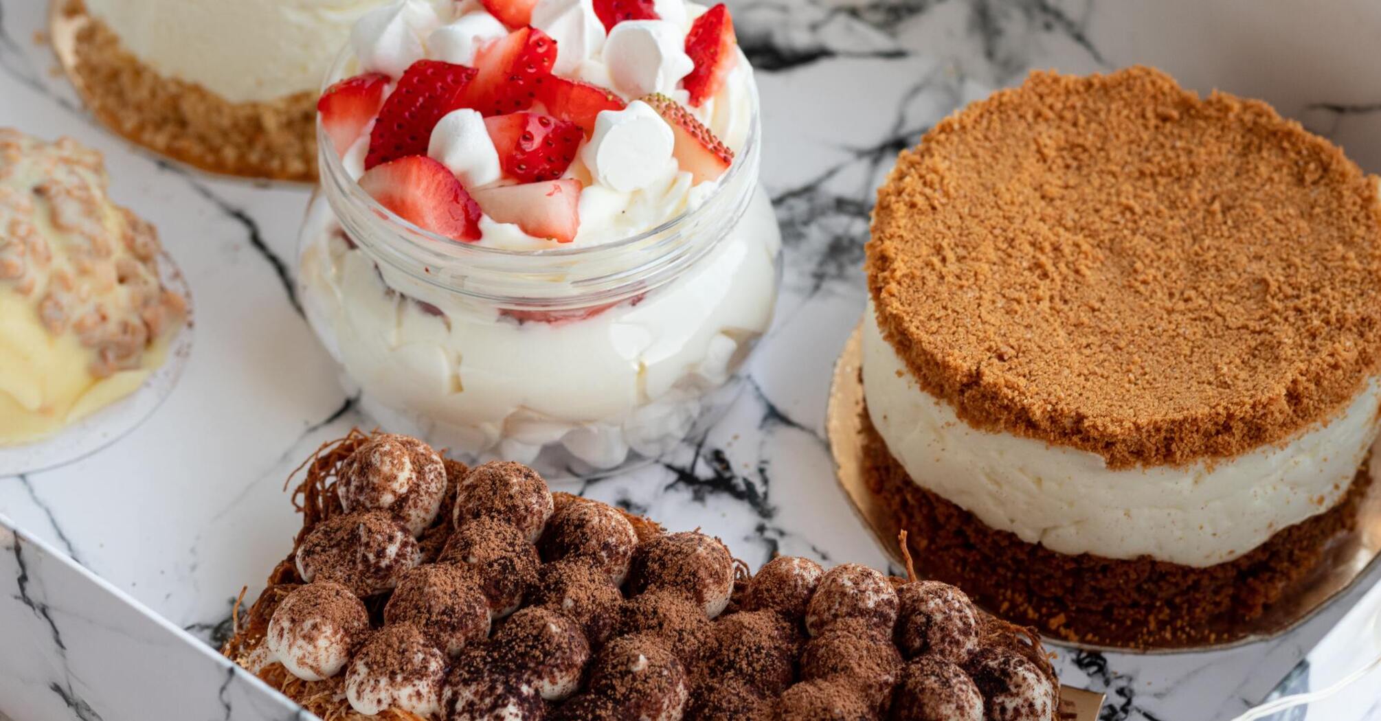 Original strawberry tiramisu: how to make a delicious seasonal dessert
