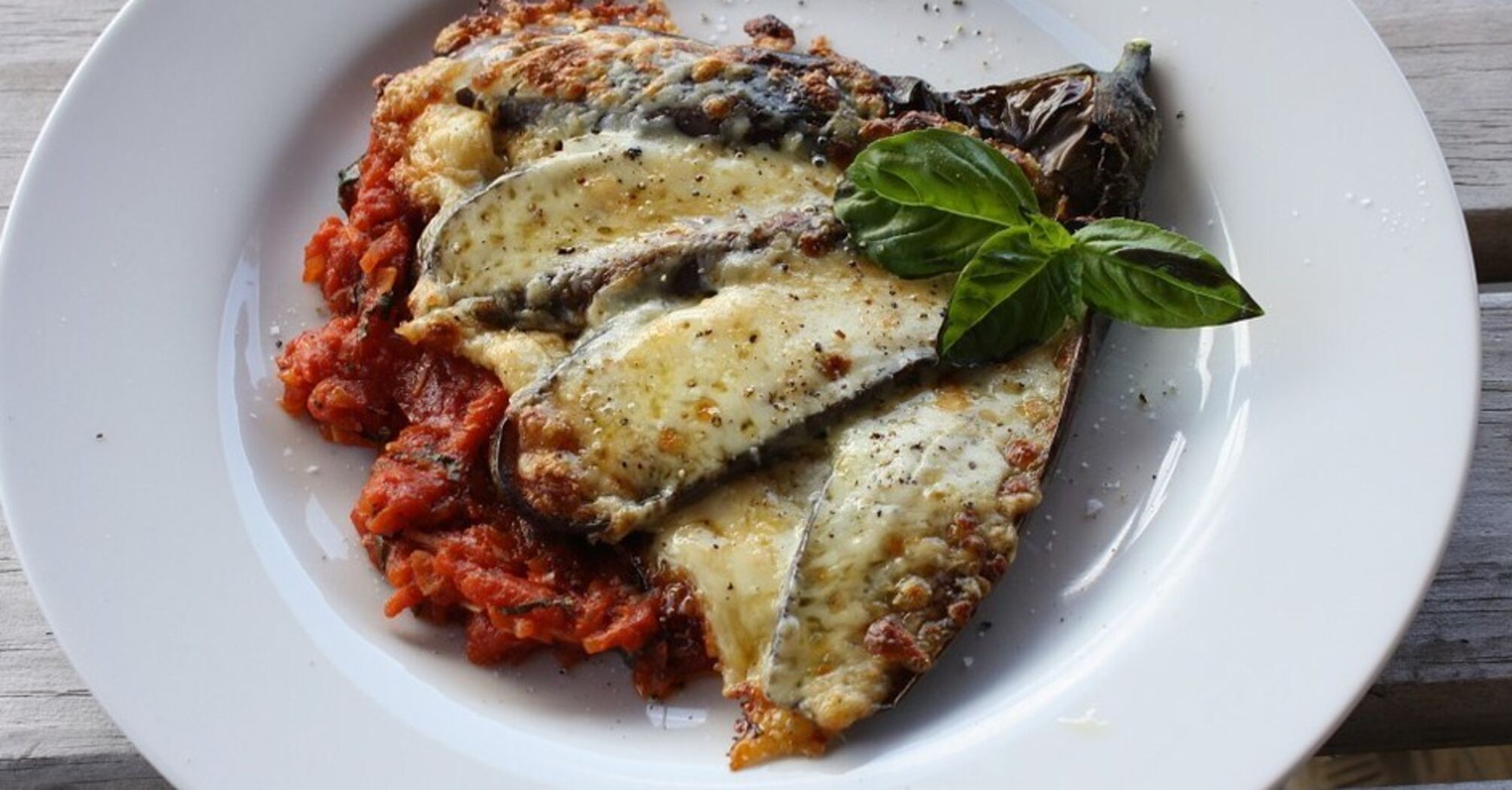Stewed eggplant in tomato sauce: how to cook