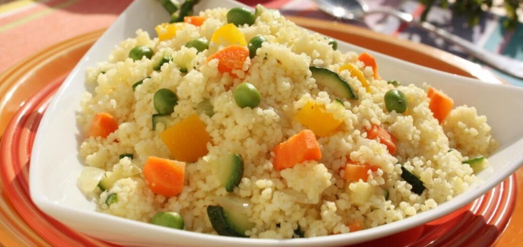How to cook delicious couscous with vegetables for dinner: no need to cook