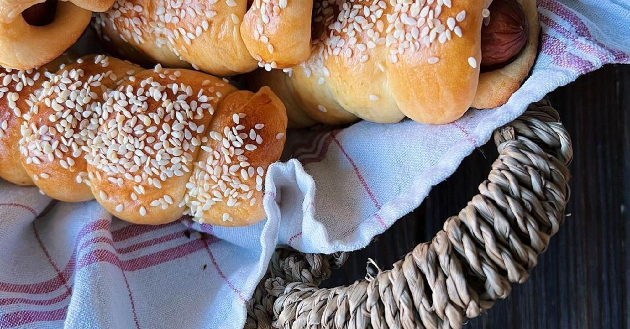 Recipe for sausages in dough