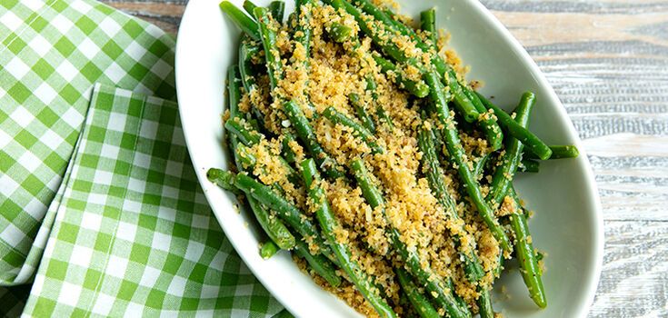 Asparagus beans in breadcrumbs: how to cook a delicious vegetable