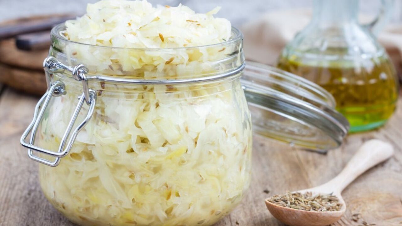 Can children eat sauerkraut: what experts say