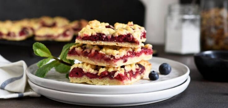Budget jam pie: how to make a simple dough