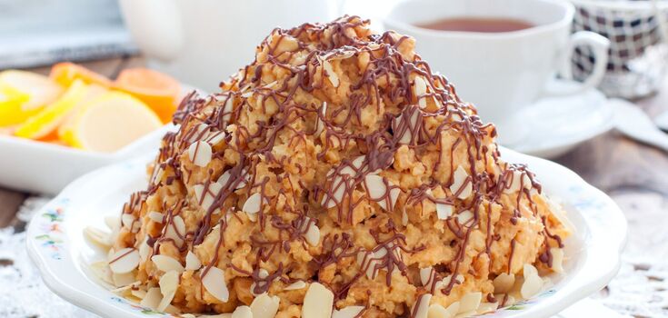 The iconic Anthill cake made from cookies: no need to bake