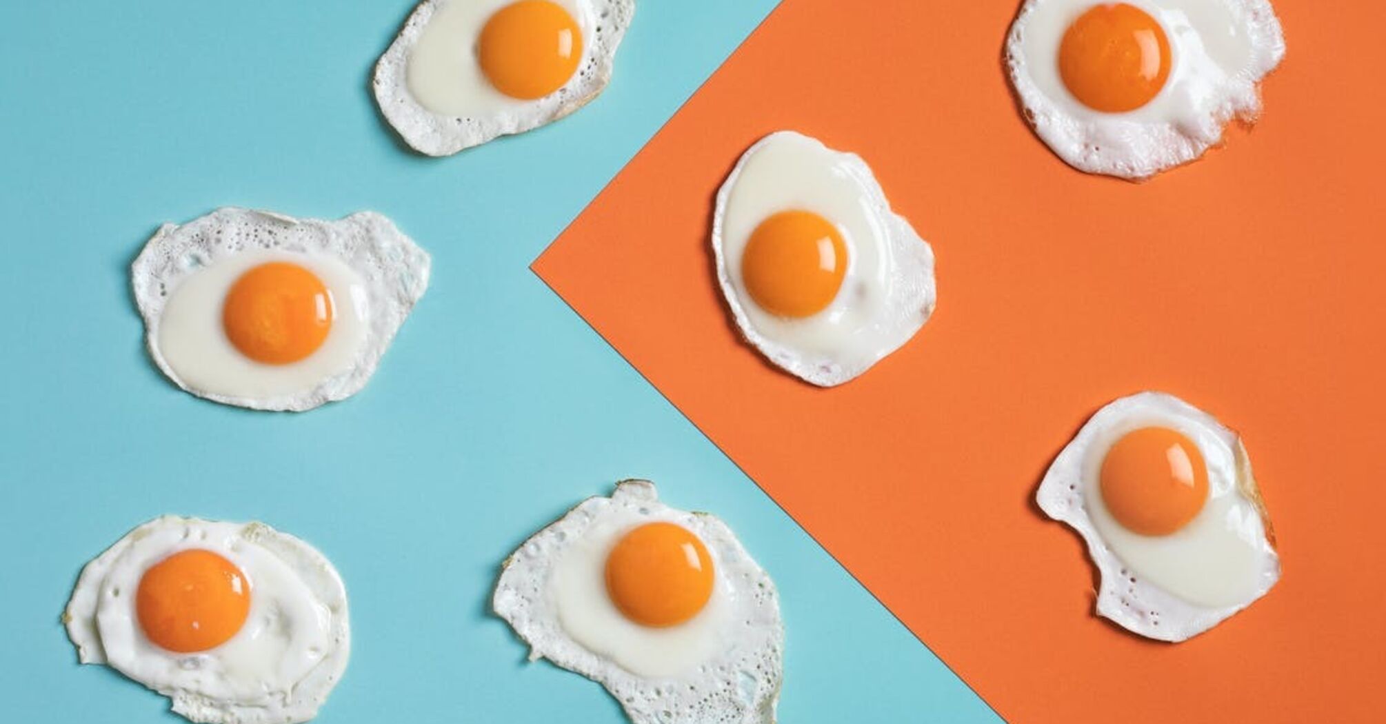 How to fry eggs easily without burning them: life hack