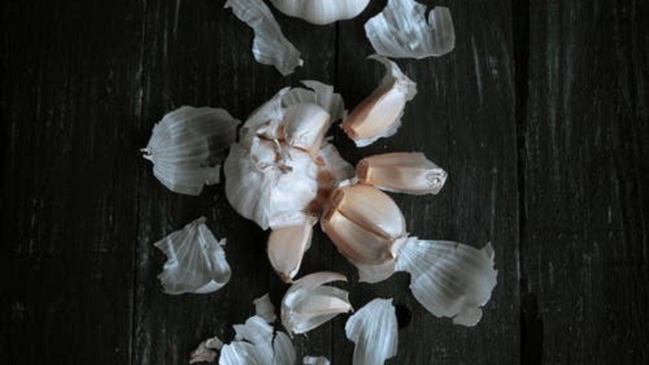 Raw garlic