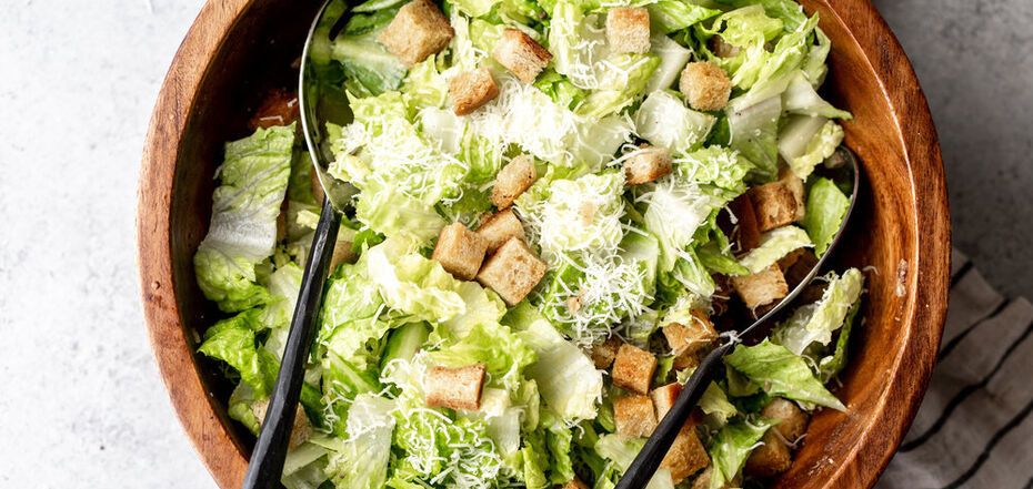 Spectacular High Chicken salad for a festive table: tastier than the famous Caesar salad