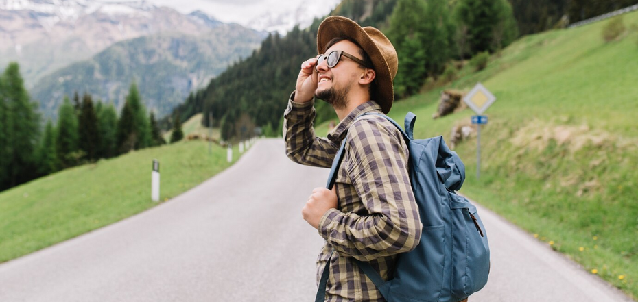 Плюси і мінуси подорожей наодинці