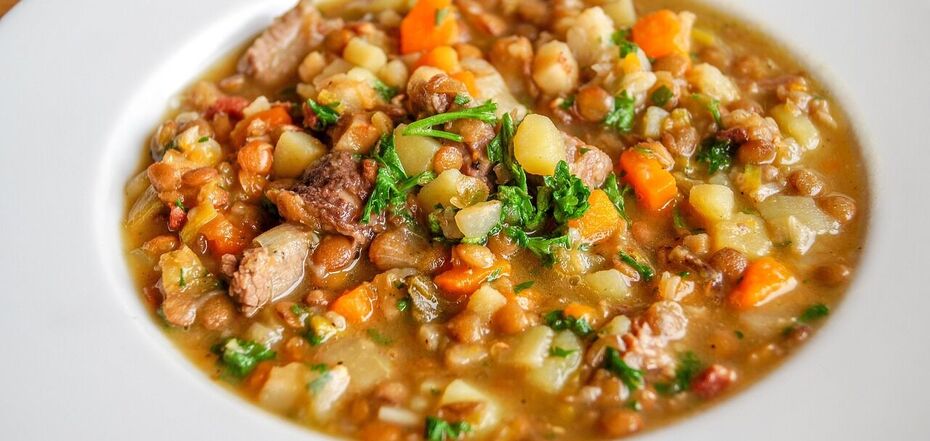 The healthiest and most budget-friendly soup for the whole family: what to make a hearty dish from