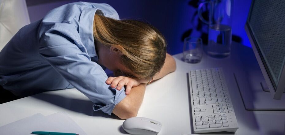 Staying awake in class: expert advice on how to overcome drowsiness