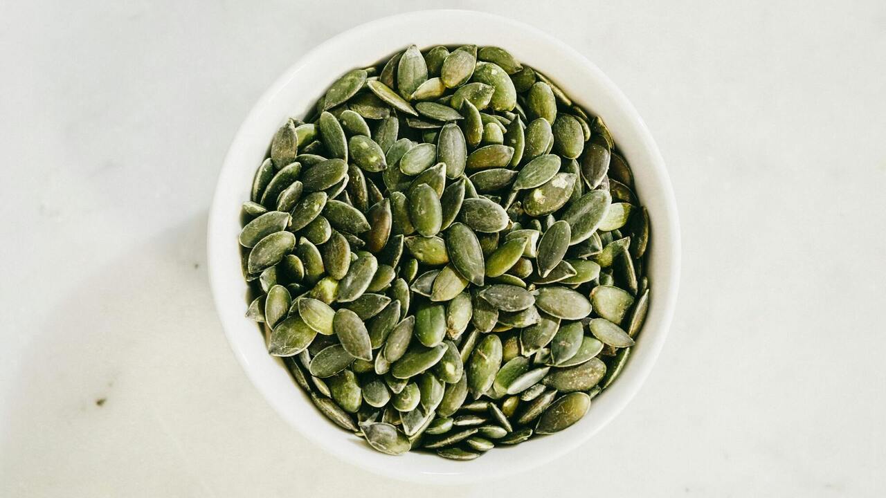 Pumpkin seeds: why it is good to eat this product
