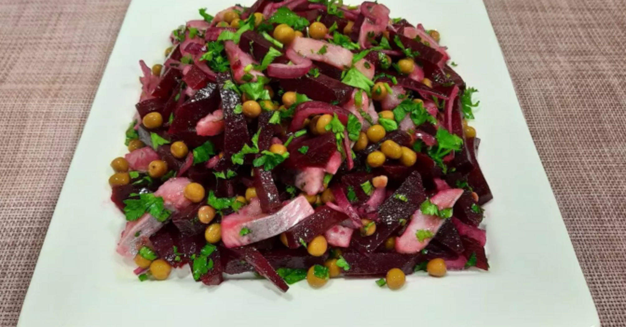Tastier than Shuba: budget herring salad according to the recipe of Hector Jimenez-Bravo