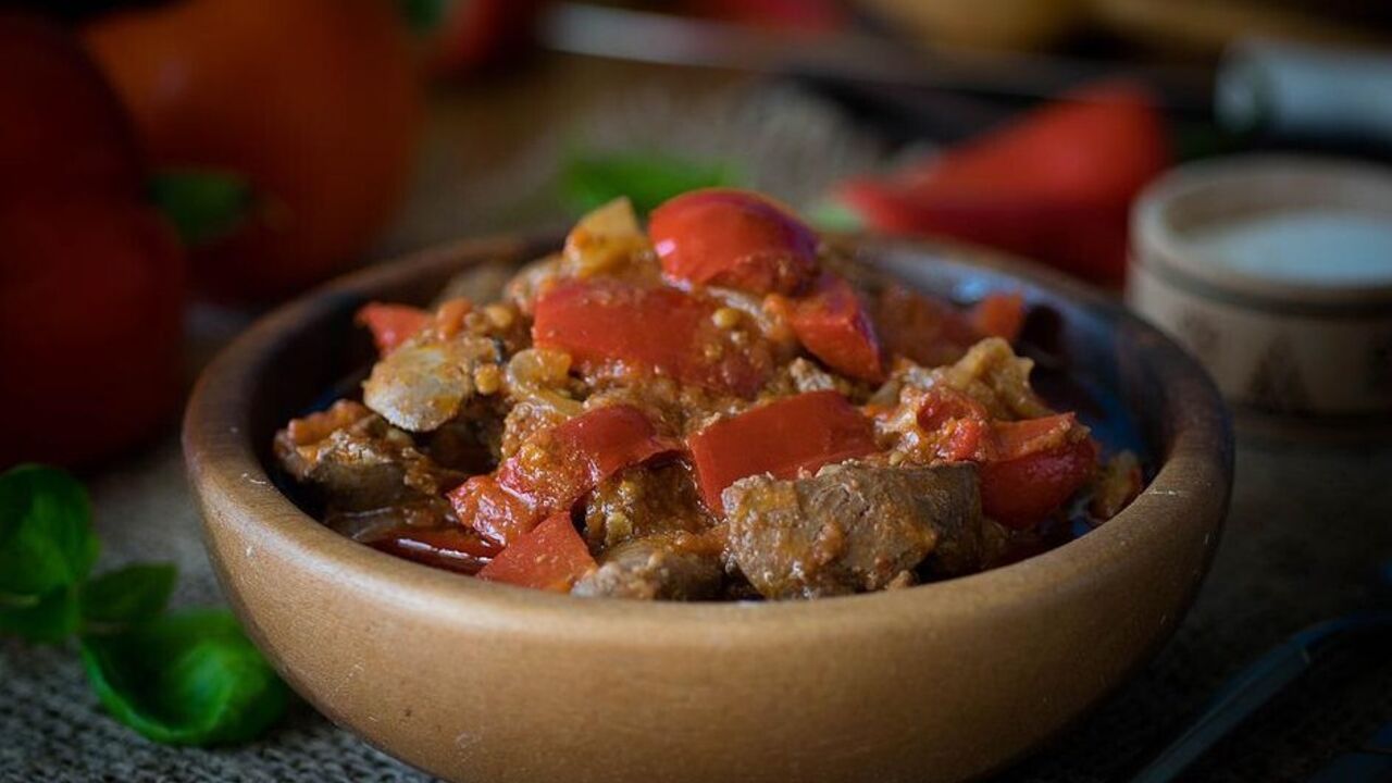 How to cook liver so that even children can eat it: it turns out soft and tender