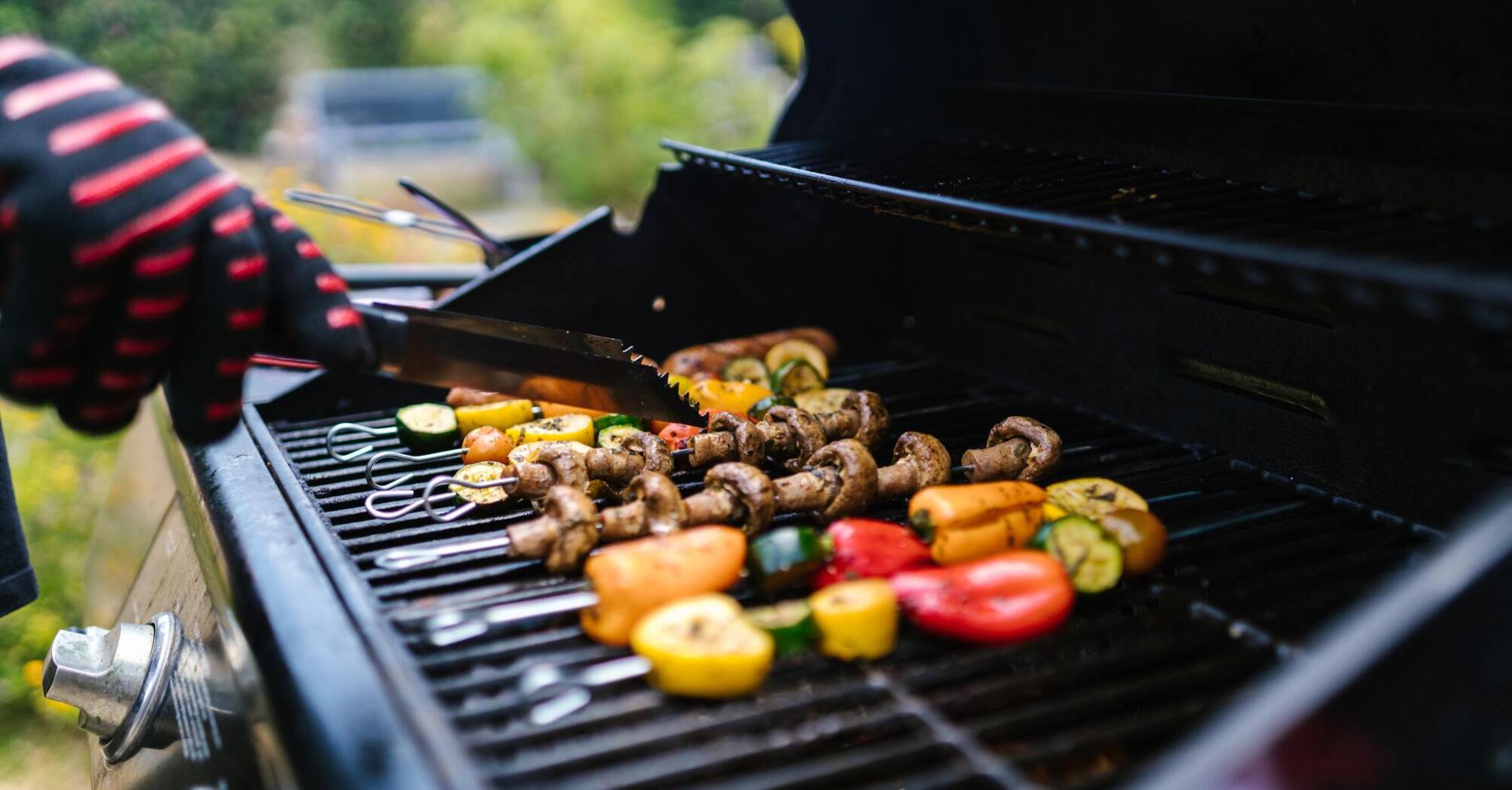 Healthy baked vegetables for a snack: how to cook correctly