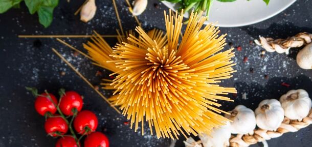 What to cook with pasta and minced meat: ideas for a quick lunch and dinner