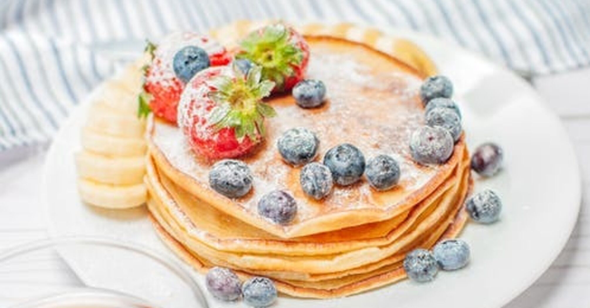 How to make thin and tender pancakes: we share the perfect technology