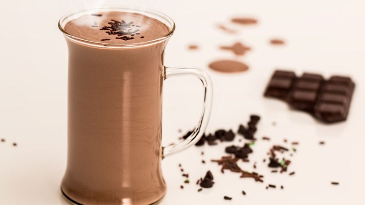 Homemade cocoa with milk: how to make it properly and deliciously
