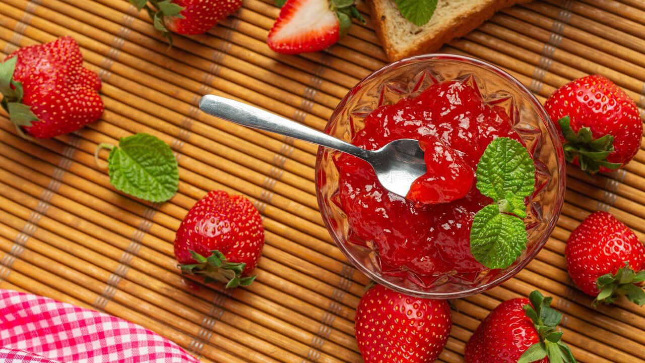Strawberry and lime jelly: recipe for a refreshing summer dessert
