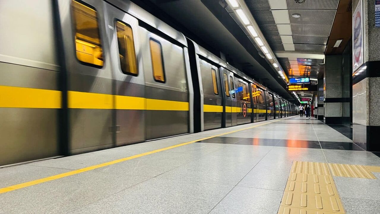 "Незаменимый вид транспорта": метро Дели зафиксировало наибольшее количество пассажиров