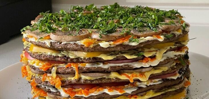 Liver cake with carrots and onions: a recipe for tender and fluffy pancakes