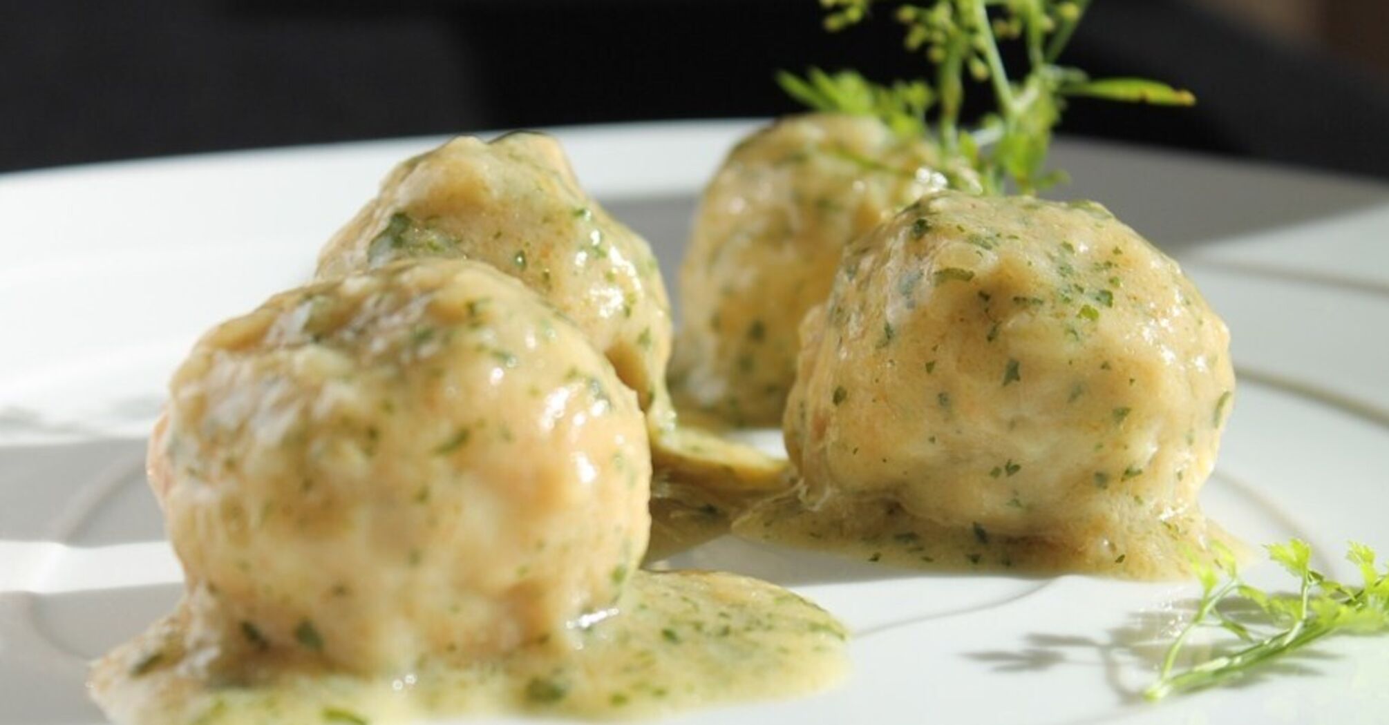 Healthy meatballs for children: what to cook with
