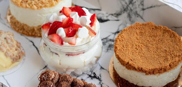 Summer tiramisu with liqueur