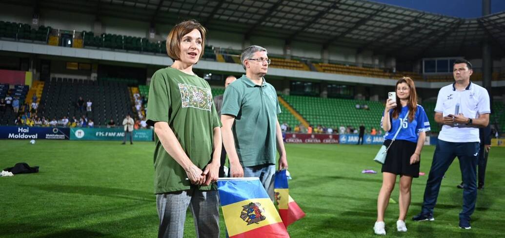 Maia Sandu wished the Ukrainian national team success at Euro 2024 after their friendly match with Moldova. Video