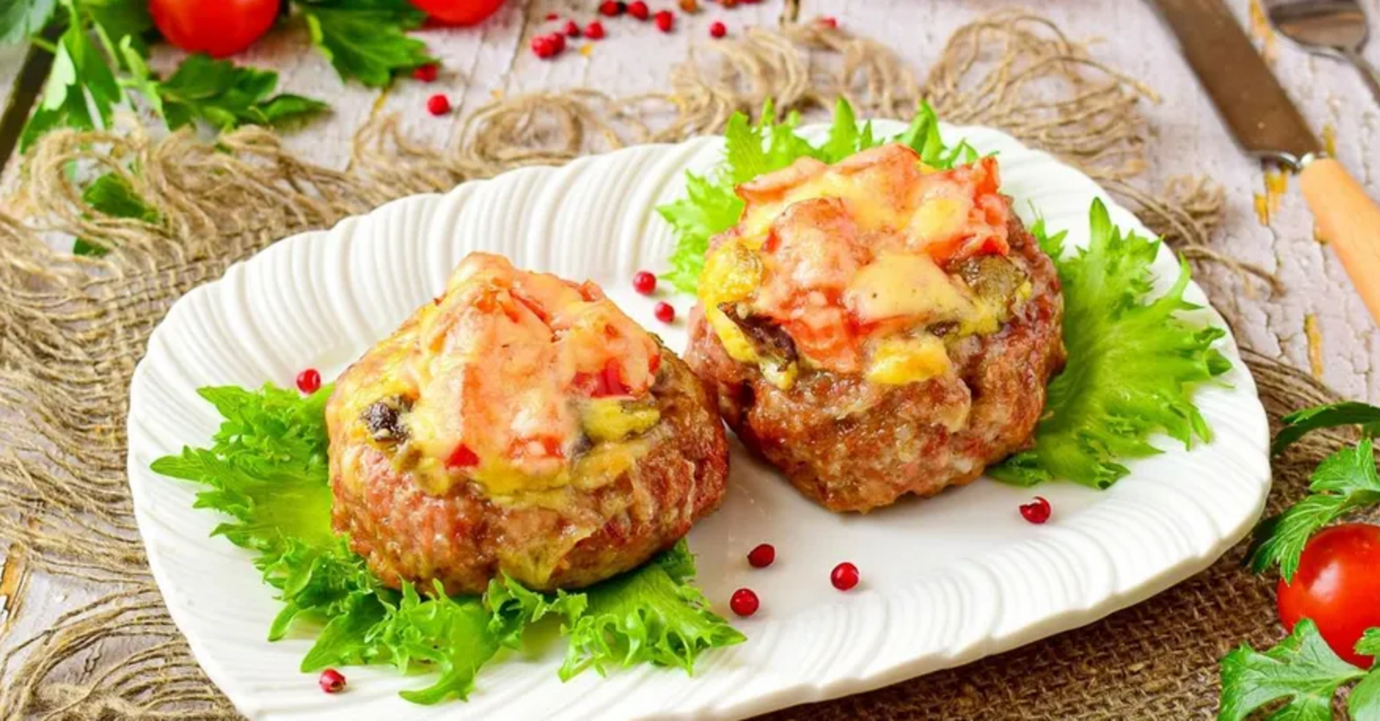 Nest cutlets with pineapple: they will be tastier than restaurant ones
