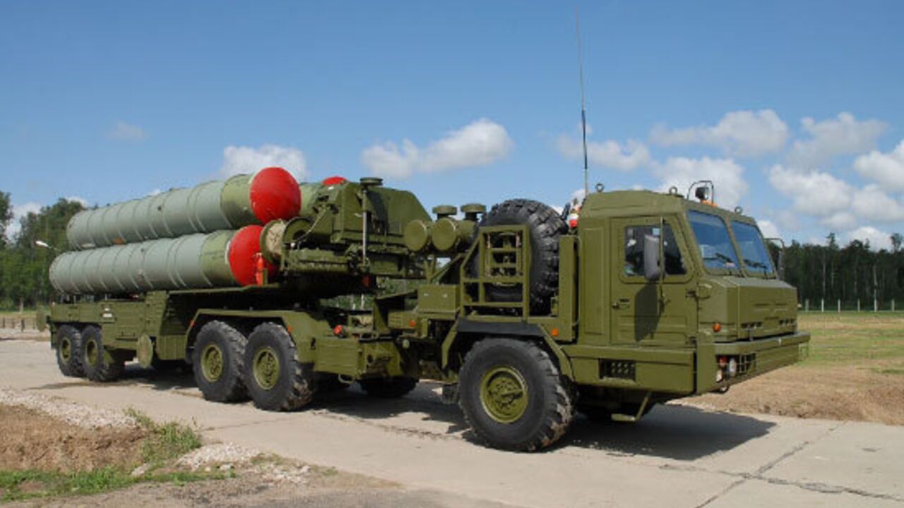 Explosions heard throughout the occupied Crimea at night: famous Russian S-400 Triumph system could have been hit. Video