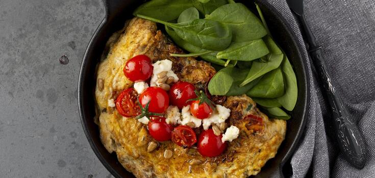 What to make with oatmeal for a snack: a recipe for a healthy oatmeal pancake with fish and herbs