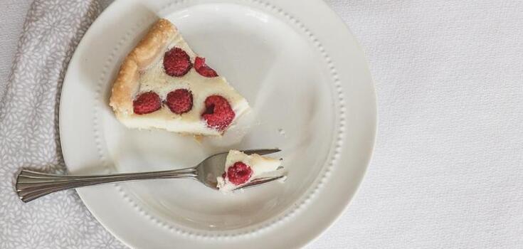 What to make with seasonal berries: a delicious no-bake dessert idea