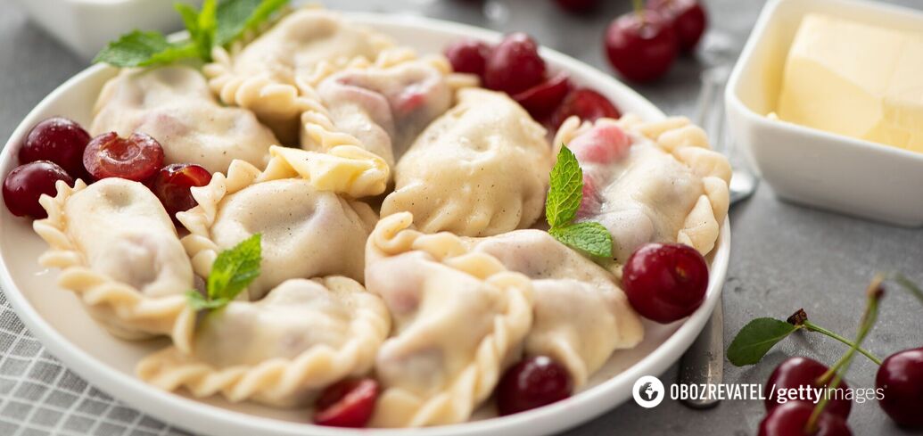 Dumplings with cherries