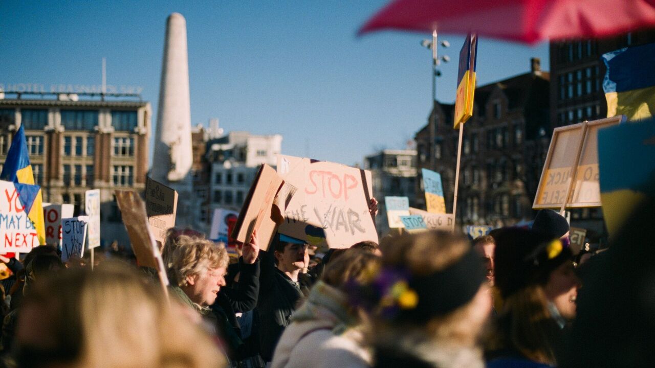 "I'm afraid to speak Russian on the street." A Russian woman complained to propagandists about "discrimination" in the Netherlands and mentioned proud Ukrainians