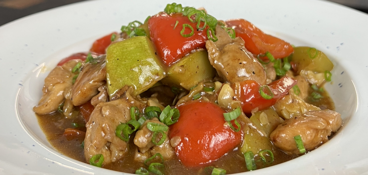 How to cook juicy chicken thighs: an exclusive recipe shared by Valeriy Ponomar