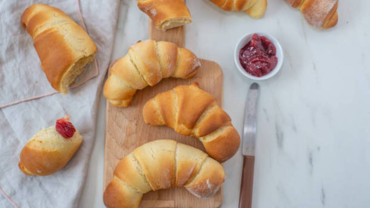 Basic fluffy bagels in a hurry: what dough to use