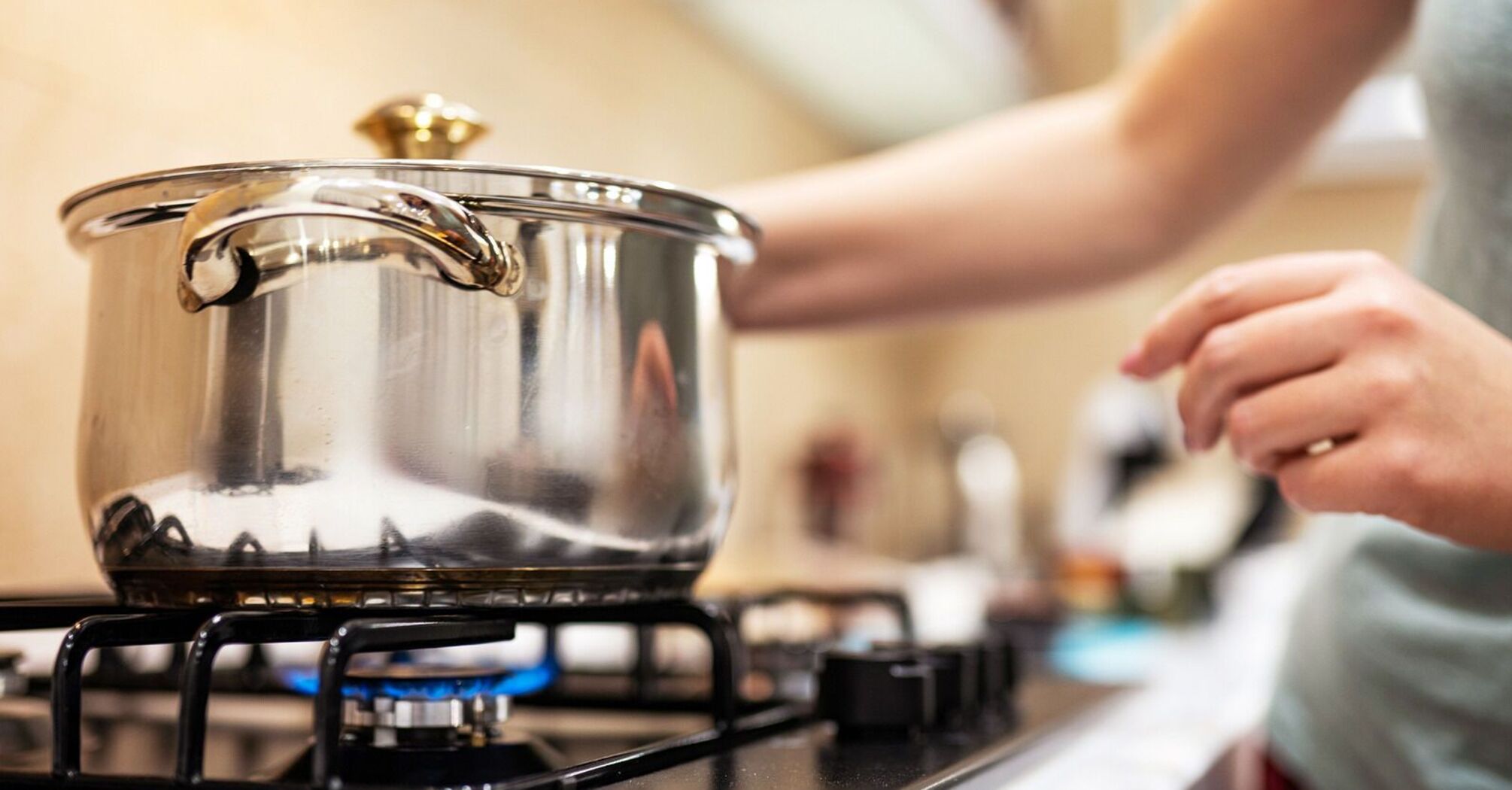 What dishes should be cooked without a lid so that they are not spoiled