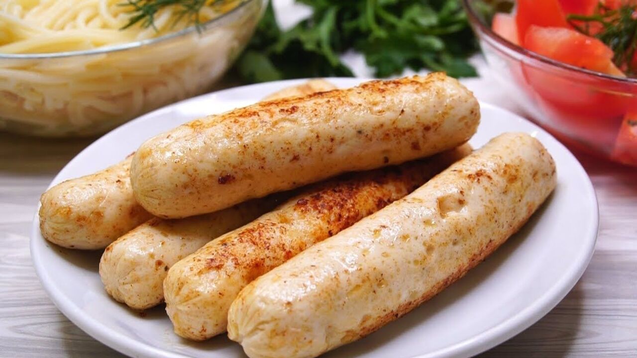 Healthy homemade sausages for children: one simple ingredient to add